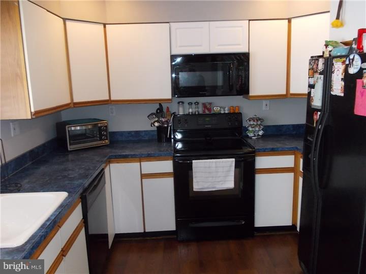 56 Quiet Road Levittown, PA 19057 - Photo 3 of 17 Kitchen