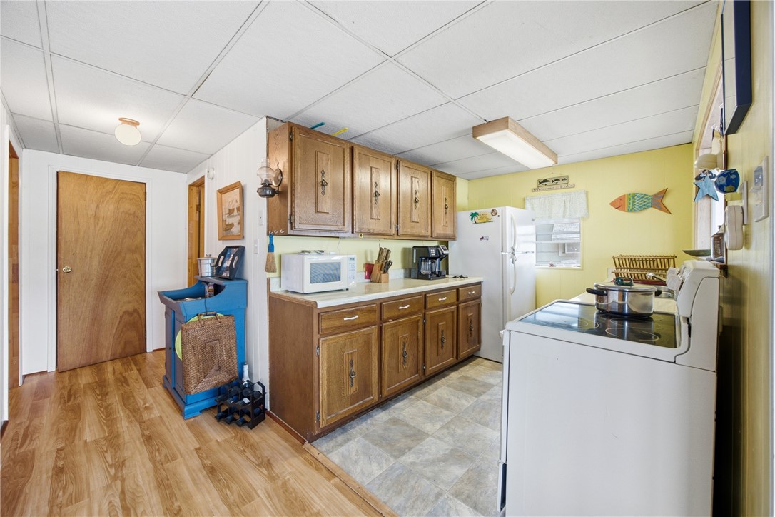 4872 Oak Road Starkey, NY 14837 - Photo 11 of 25 Kitchen