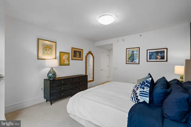 $3,850 | 130 South 18th Street, Unit 402, Philadelphia, PA 19103