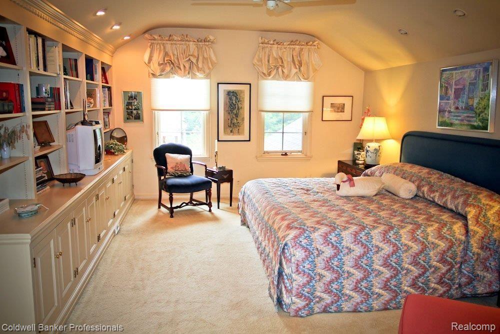 1320 Covington Road Bloomfield Hills, MI 48301 - Photo 20 of 25 IMG_8482.jpg