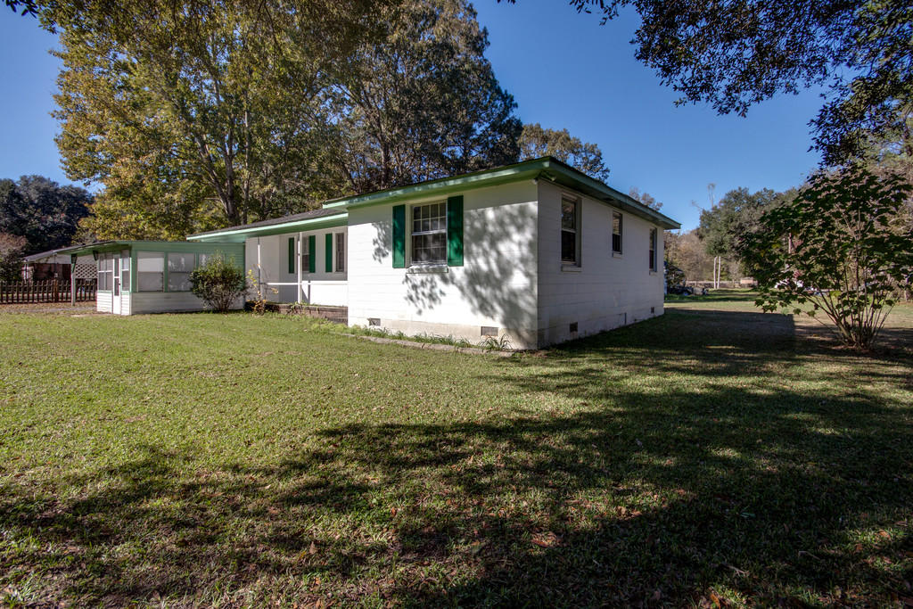 6320 Meggett Quail Road Meggett, SC 29449 - Photo 2 of 33 ib1511232-1002