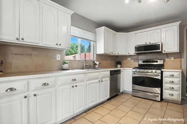 $1,800 | 37319 Granada Boulevard, Lake Villa, IL 60046