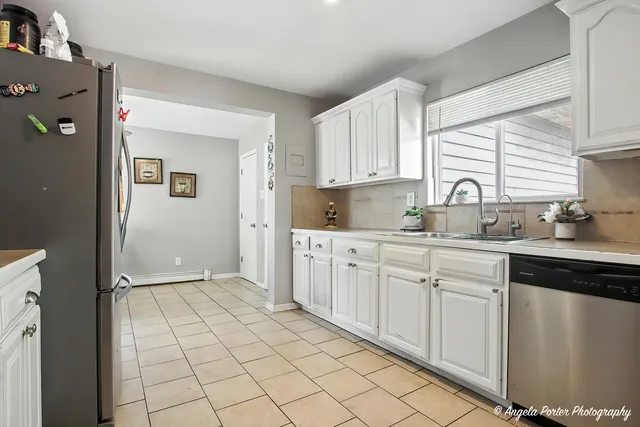 $1,800 | 37319 Granada Boulevard, Lake Villa, IL 60046