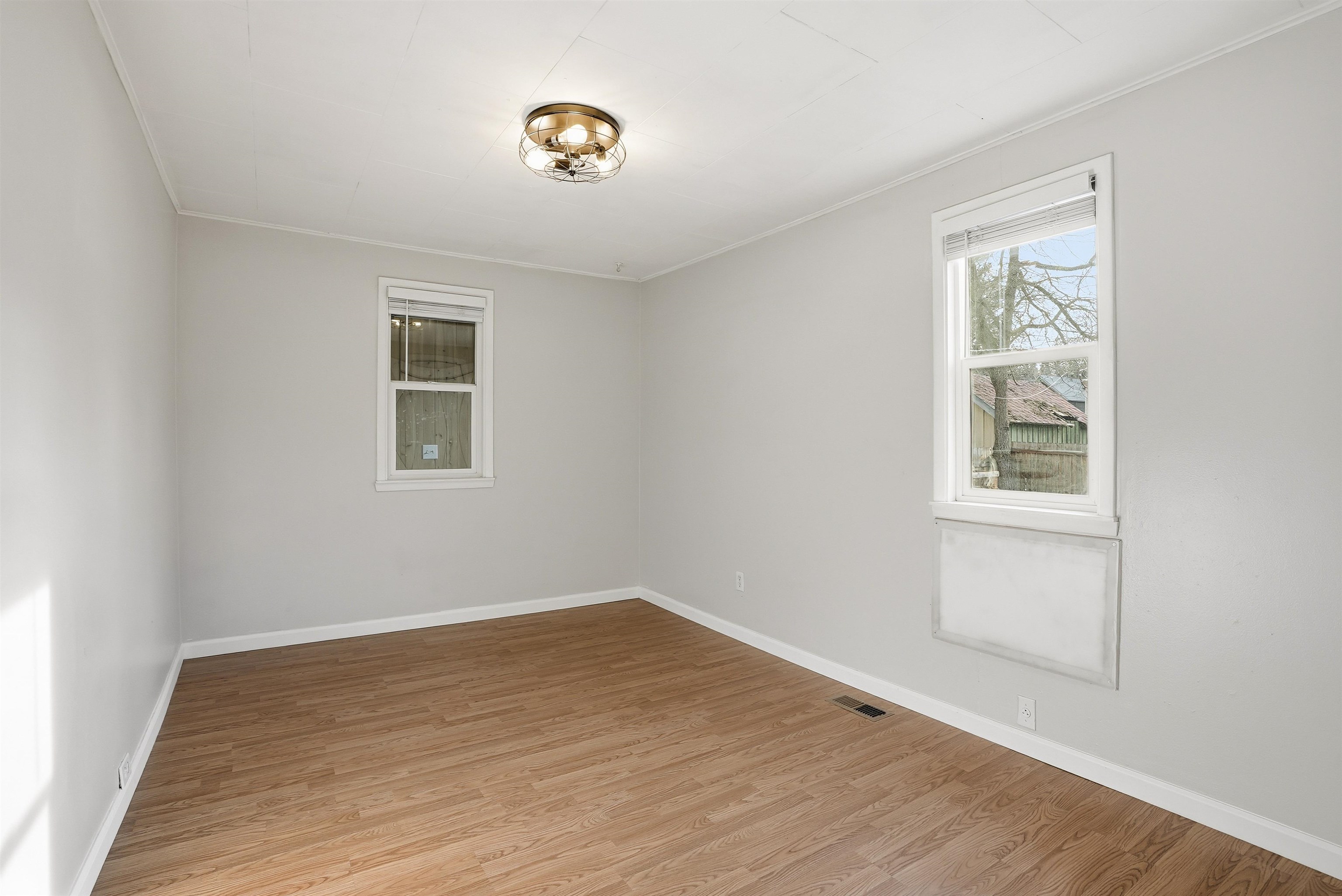 522 East 8th Avenue Spokane, WA 99202 - Photo 11 of 37