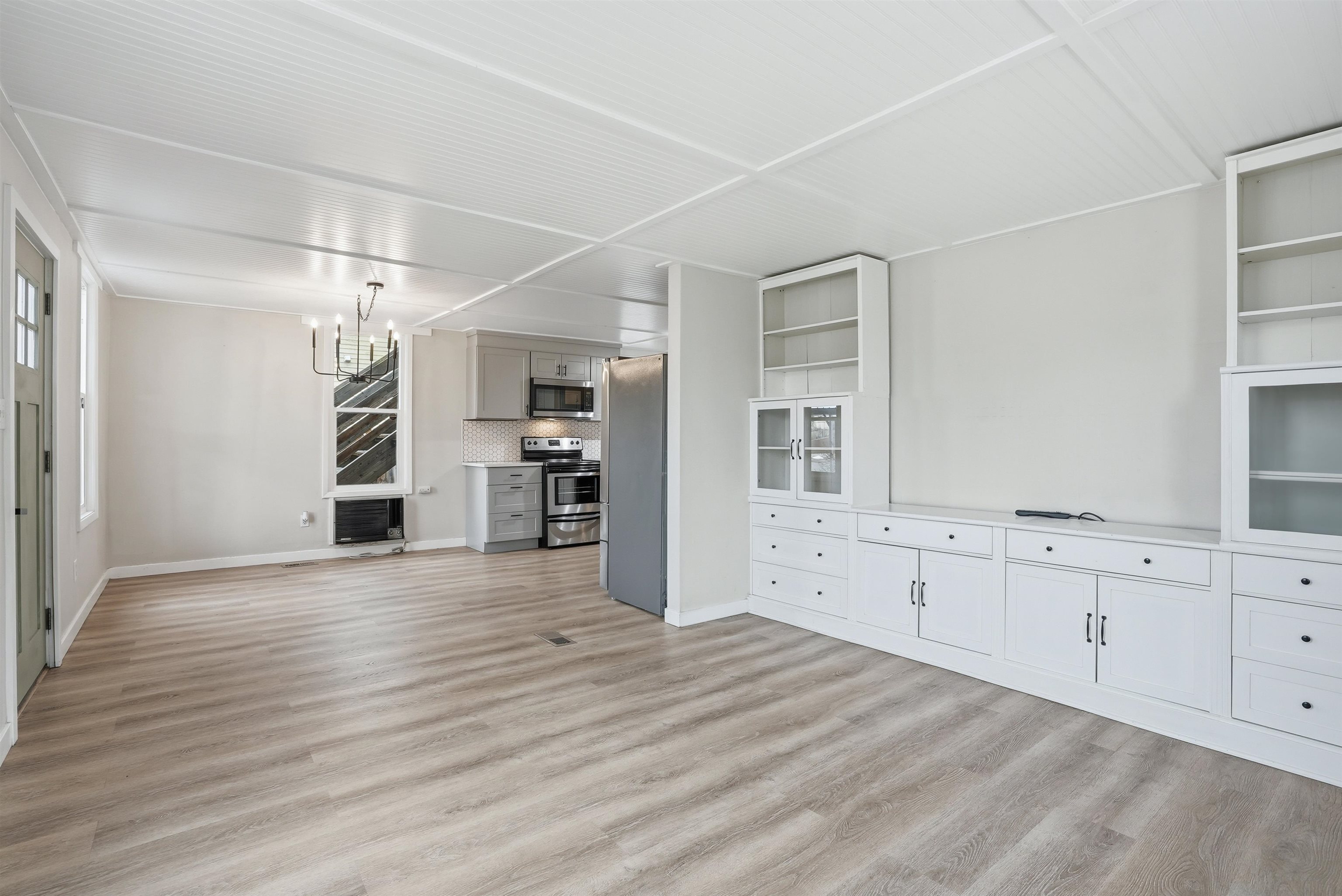 522 East 8th Avenue Spokane, WA 99202 - Photo 2 of 37