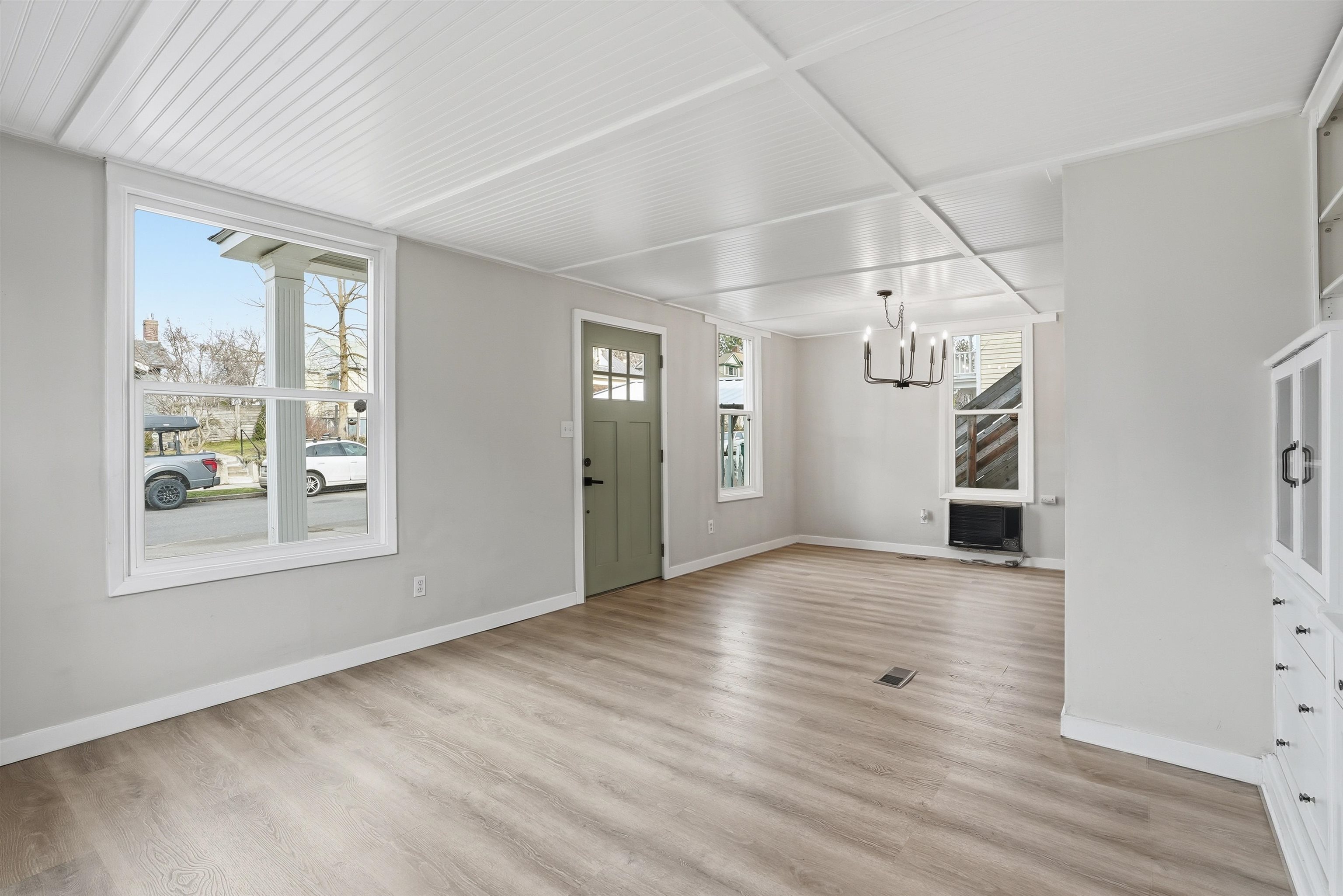 522 East 8th Avenue Spokane, WA 99202 - Photo 4 of 37