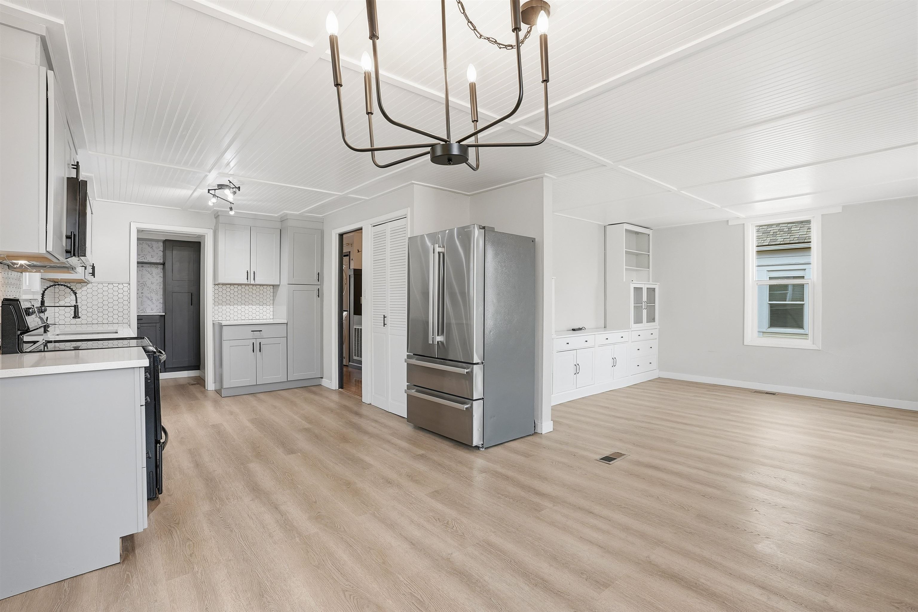 522 East 8th Avenue Spokane, WA 99202 - Photo 6 of 37