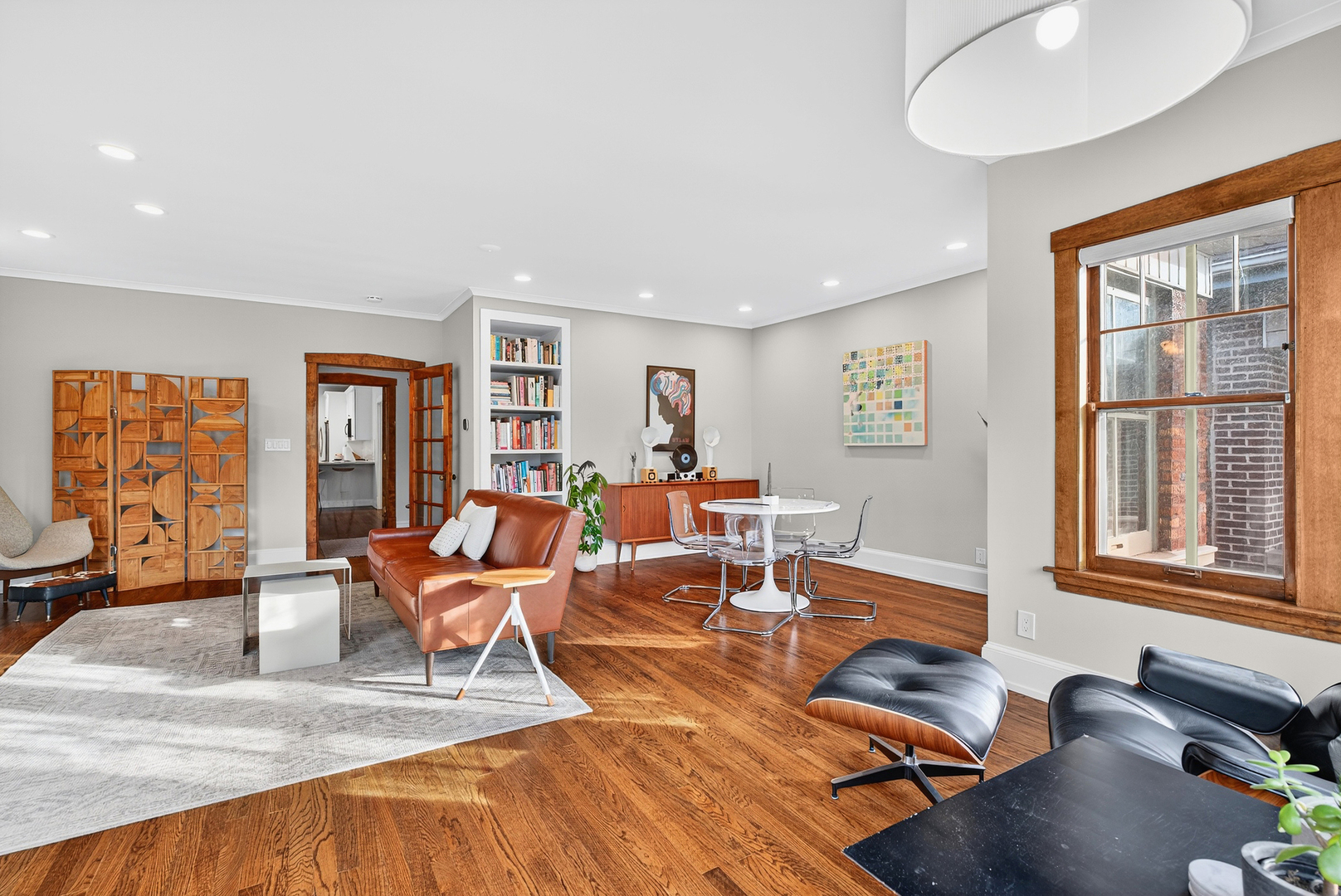 4431 North Richmond Street Chicago, IL 60625 - Photo 7 of 36 a living room with furniture two window and wooden floor