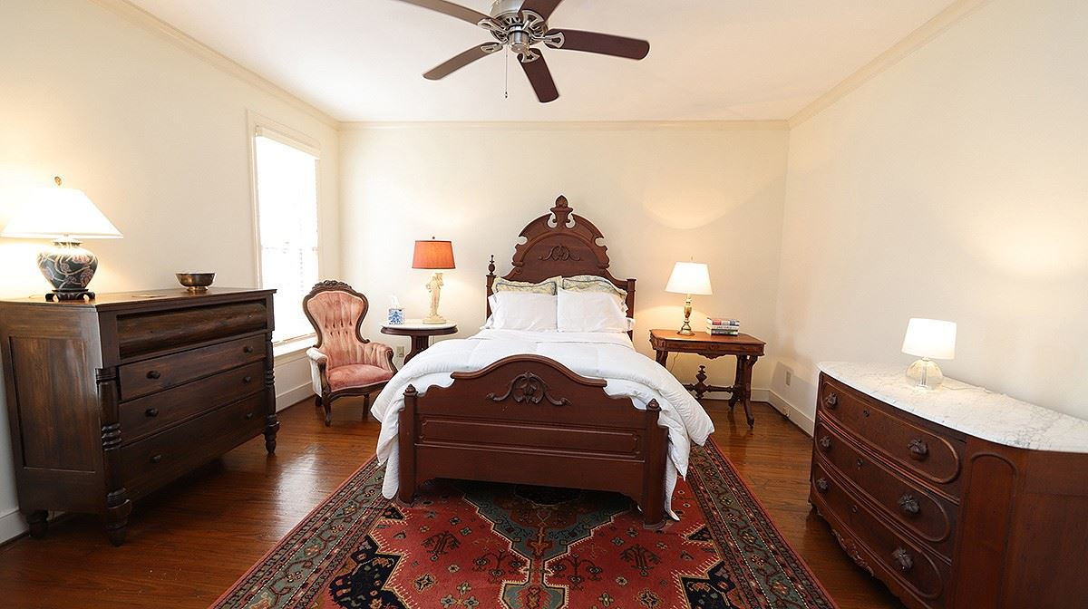 2319 Hales Road Raleigh, NC 27608 - Photo 10 of 20 Photo 10
