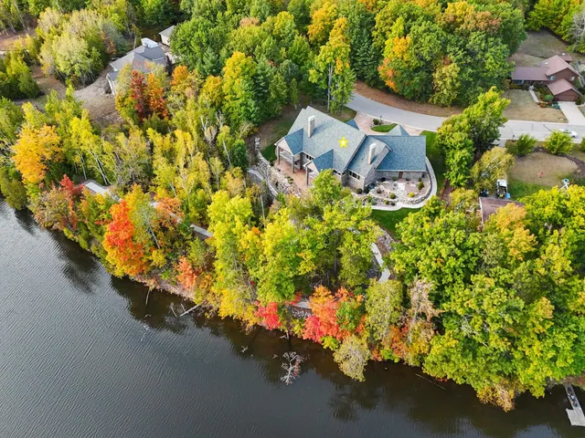 $1,299,000 | 315 West Highland Drive, Oconto Falls, WI 54154