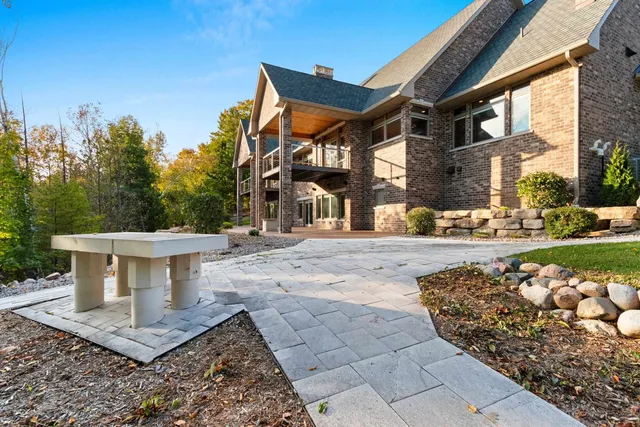 $1,299,000 | 315 West Highland Drive, Oconto Falls, WI 54154