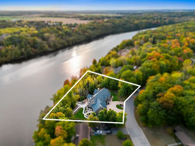 $1,299,000 | 315 West Highland Drive, Oconto Falls, WI 54154