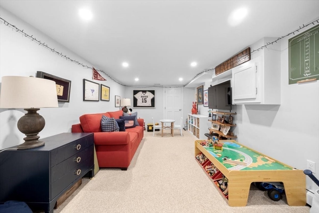 36 Burr Road Hingham, MA 02043 - Photo 20 of 24
