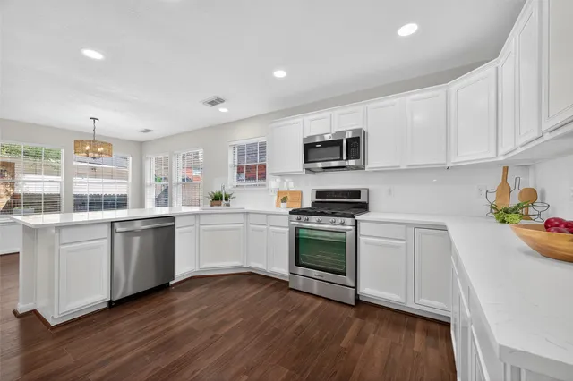 $399,500 | 2503 Falcon Ridge Street, Pearland, TX 77584