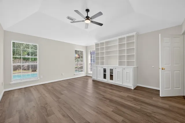 $399,500 | 2503 Falcon Ridge Street, Pearland, TX 77584