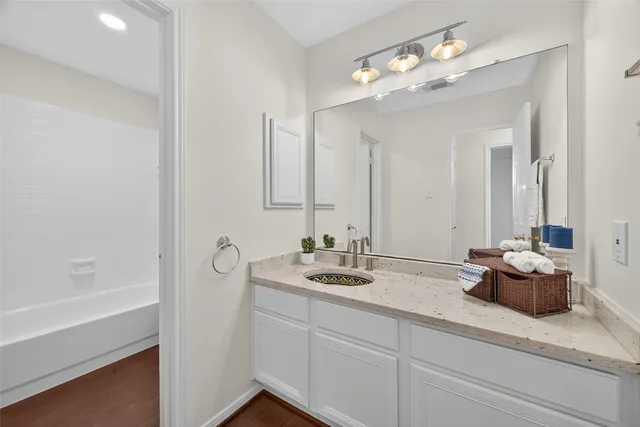 $399,500 | 2503 Falcon Ridge Street, Pearland, TX 77584