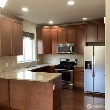 $3,150 | 2715 158th Place Southwest, Lynnwood, WA 98087