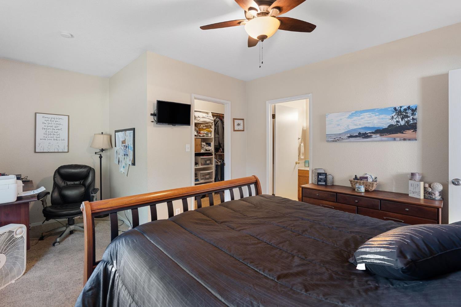 4504 Marble Way Carmichael, CA 95608 - Photo 15 of 36