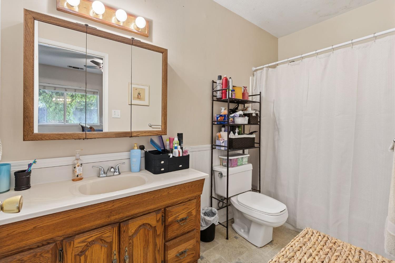 4504 Marble Way Carmichael, CA 95608 - Photo 17 of 36