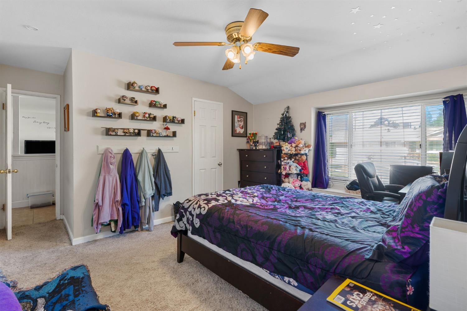 4504 Marble Way Carmichael, CA 95608 - Photo 18 of 36