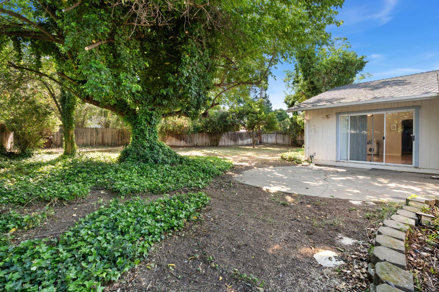 4504 Marble Way Carmichael, CA 95608 - Photo 24 of 36