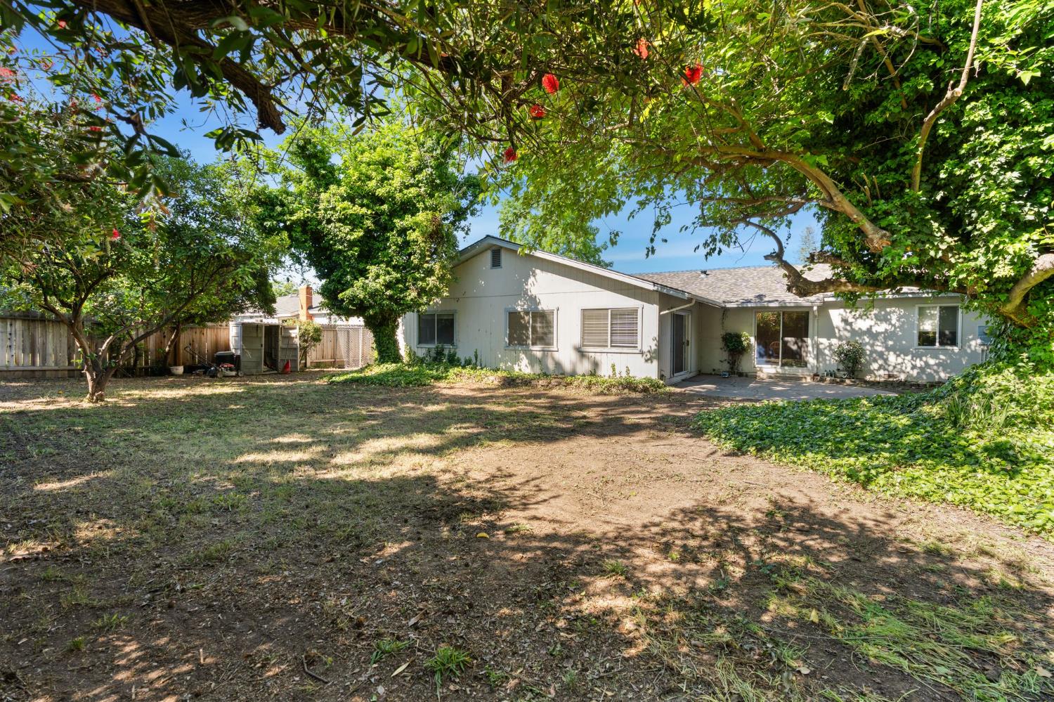 4504 Marble Way Carmichael, CA 95608 - Photo 25 of 36