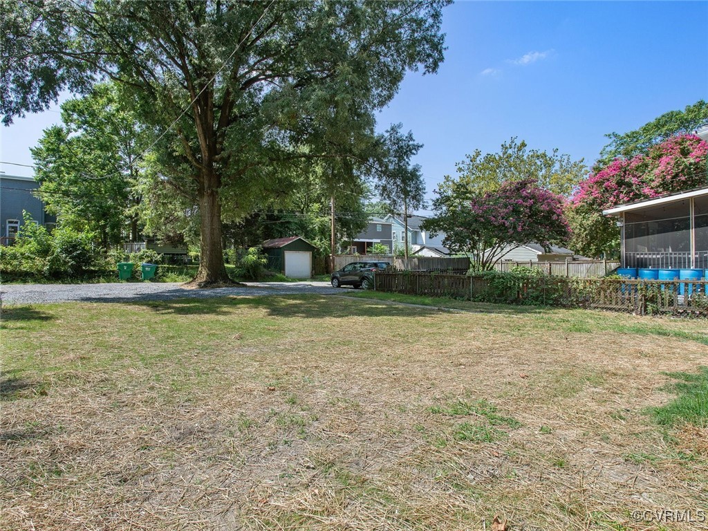 109 Overbrook Road Richmond, VA 23222 - Photo 39 of 47 a swimming pool with outdoor seating and yard