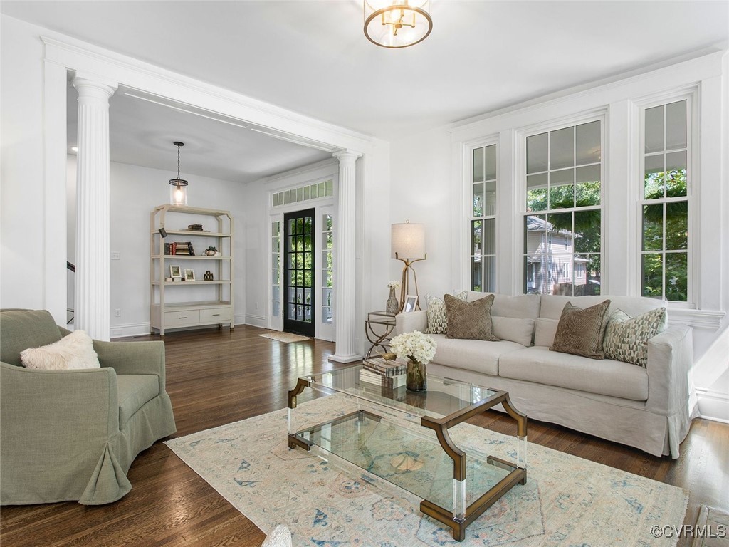 109 Overbrook Road Richmond, VA 23222 - Photo 10 of 47 a living room with furniture and a large window