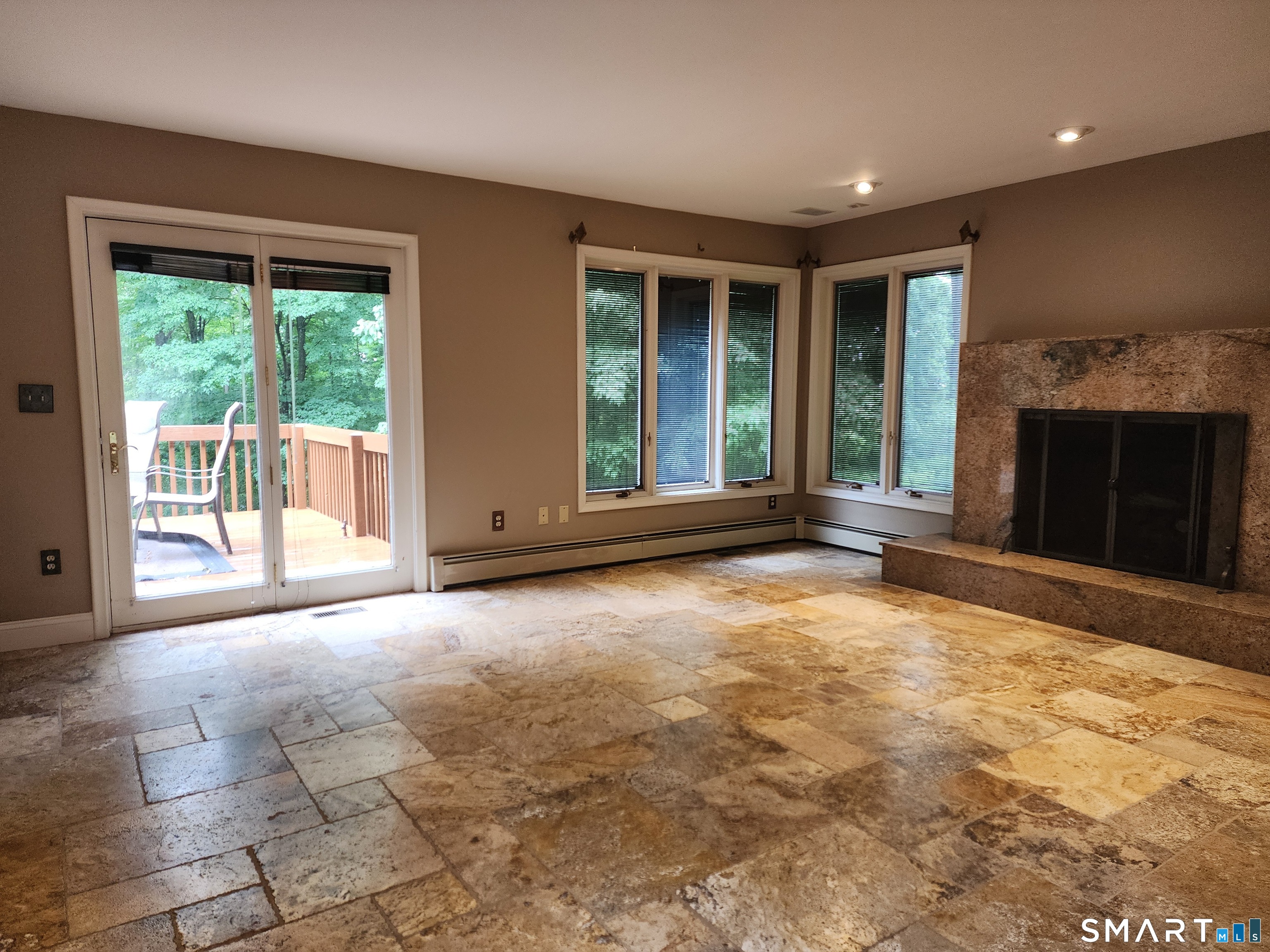 925 Dunbar Hill Road Hamden, CT 06514 - Photo 11 of 39