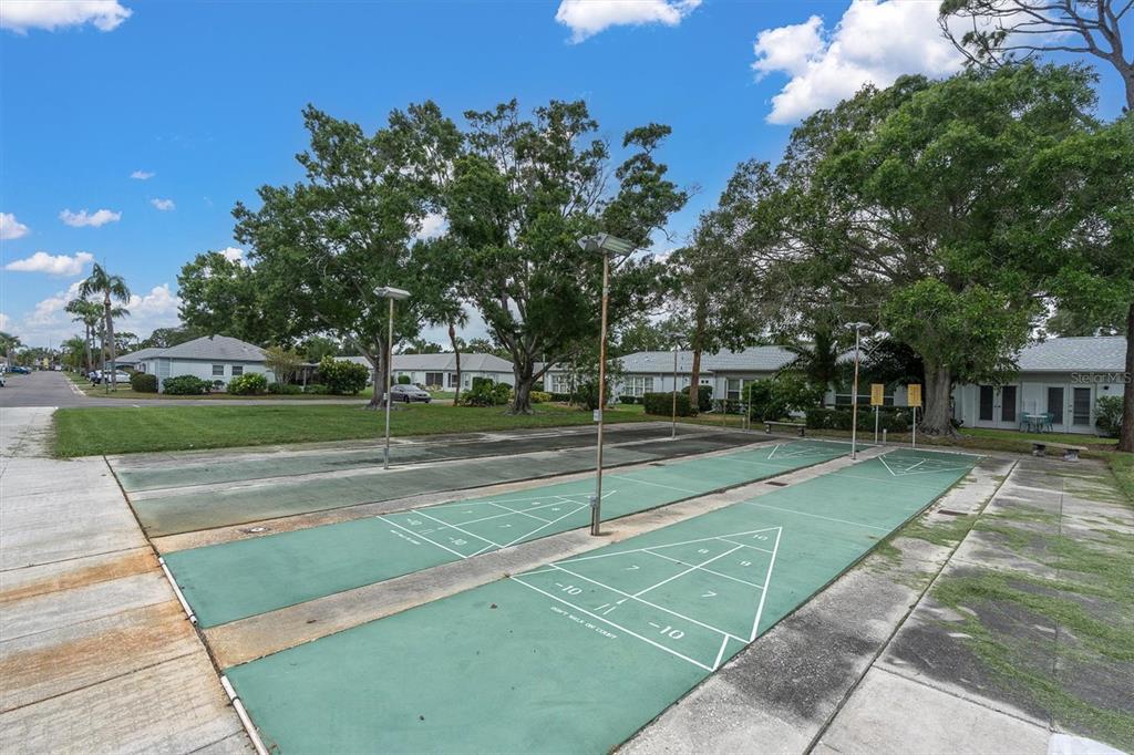 8236 Brentwood Road Seminole, FL 33777 - Photo 29 of 33