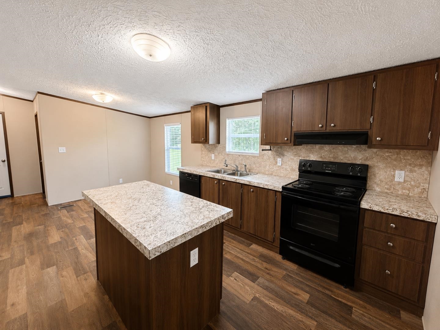 1112 Millers Road Mullins, SC 29574 - Photo 8 of 28 Gallery Image 8