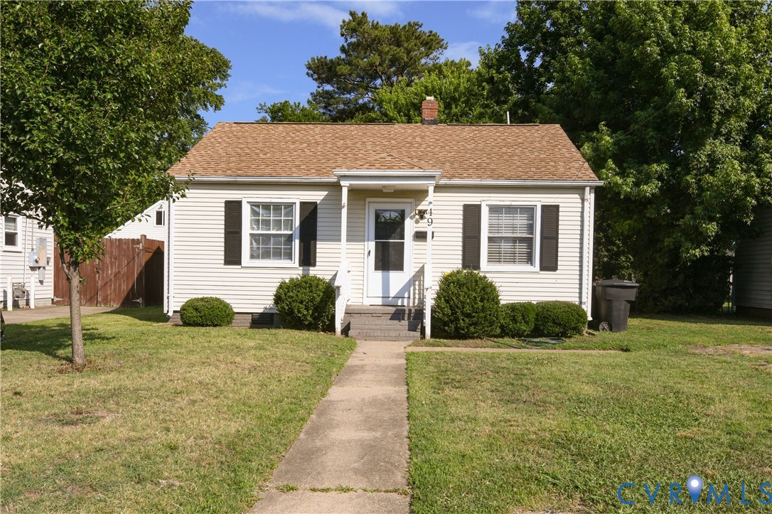 49 Harvard Road Portsmouth, VA 23701 - Photo 1 of 9 Single-story residence featuring light-colored sid