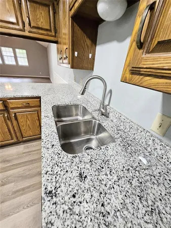 a close view of sink and tap