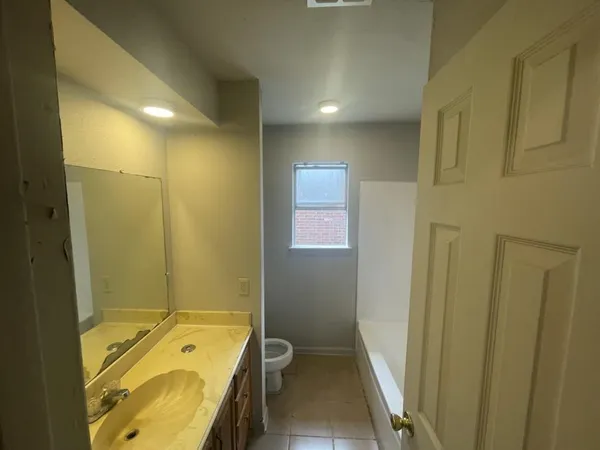 $1,900 | 12779 Enchanted Path Drive, Houston, TX 77044