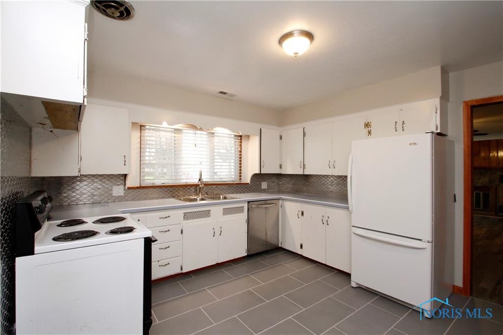 1141 Malcolm Road Toledo, OH 43615 - Photo 20 of 48 Gallery Image 20