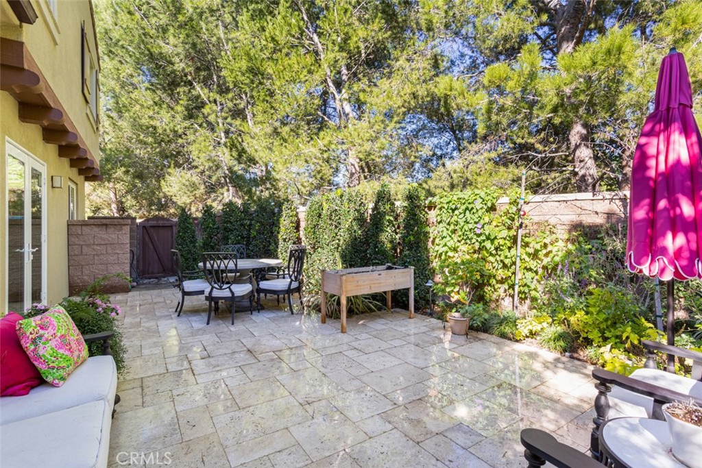 27 Gardenpath Irvine, CA 92603 - Photo 28 of 34 a view of a backyard with sitting area