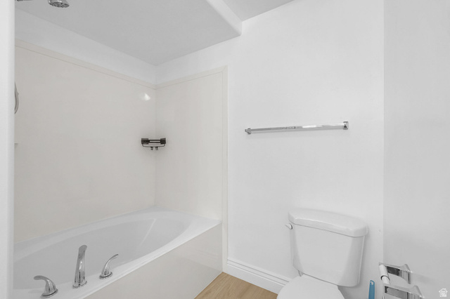 8264 South Resaca Drive, Unit K3 Sandy, UT 84070 - Photo 19 of 30 Bathroom