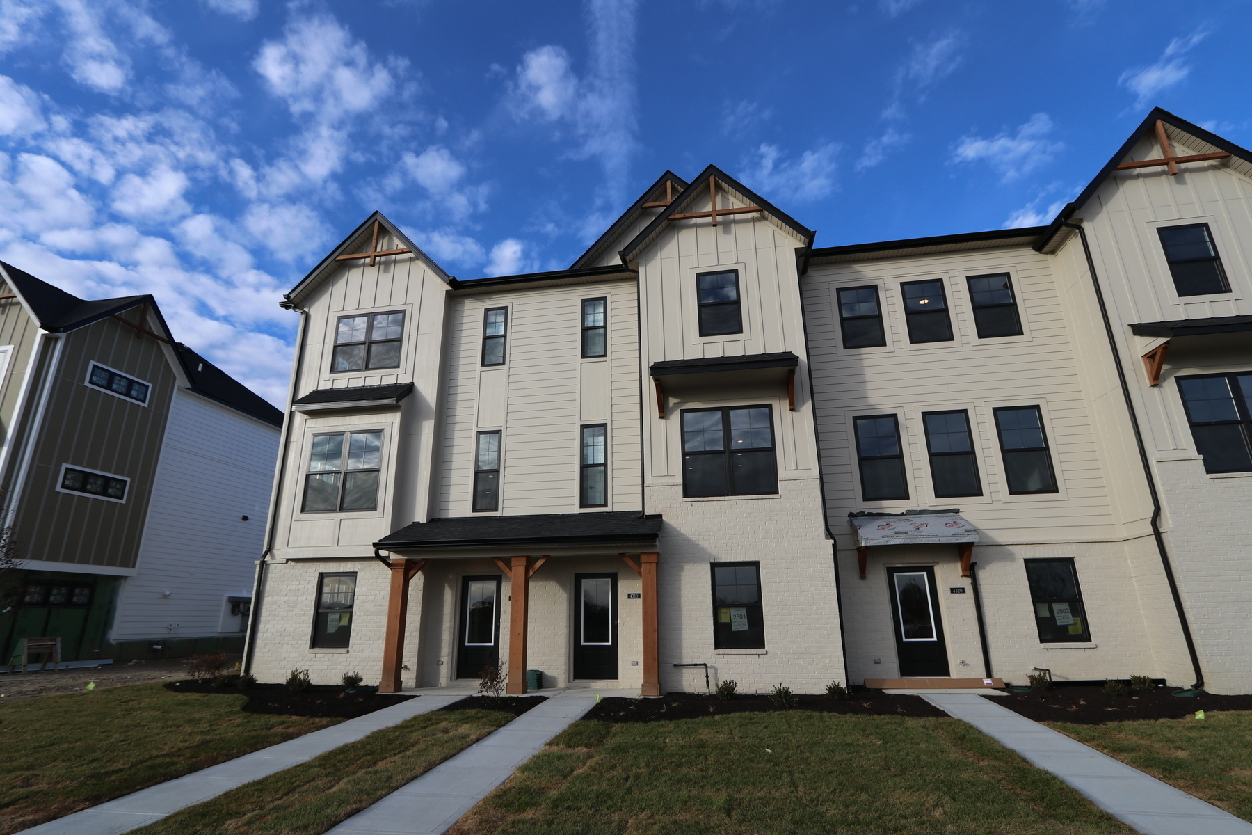 4310 Douro Trail Westfield, IN 46062 - Photo 2 of 18