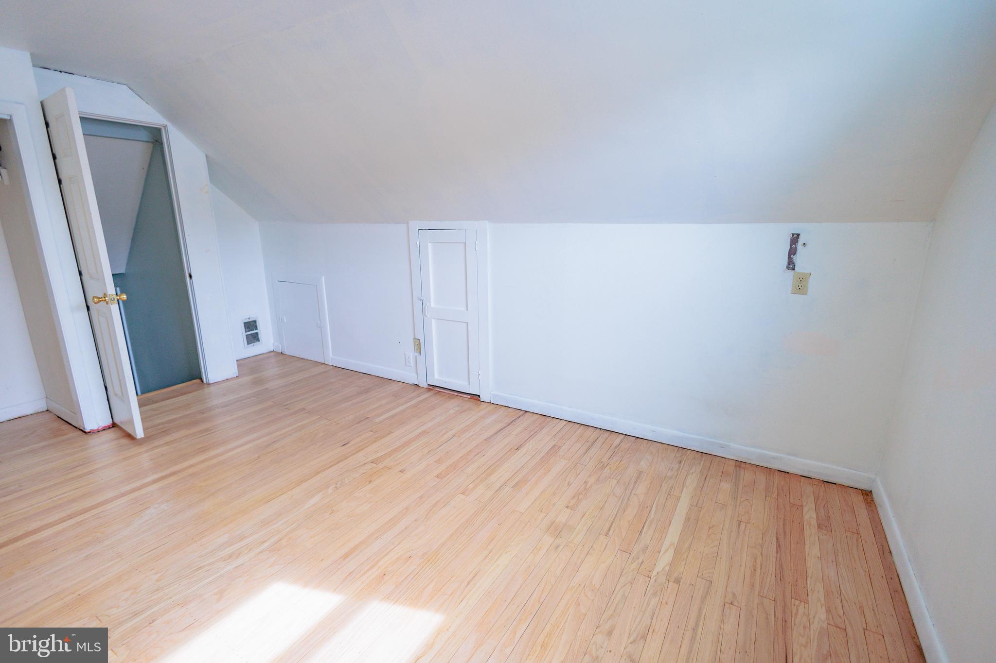 419 University Boulevard Glassboro, NJ 08028 - Photo 18 of 30 a view of empty room with wooden floor