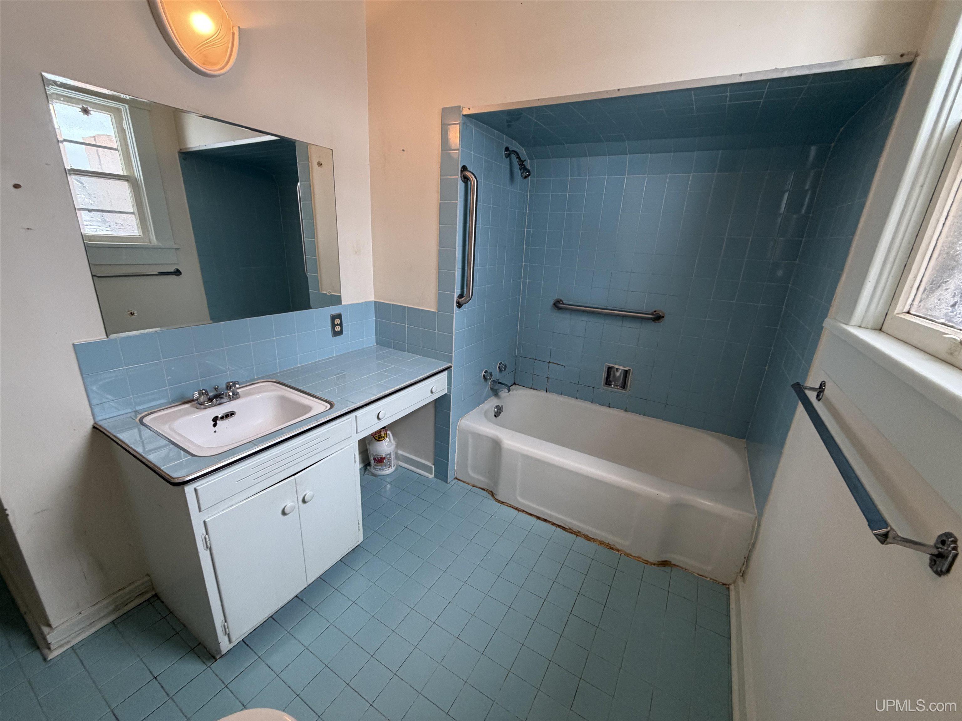 206 East Ridge Street Marquette, MI 49855 - Photo 38 of 92