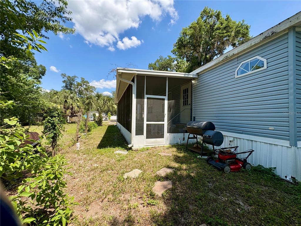 19212 Brown Road Lutz, FL 33559 - Photo 2 of 10