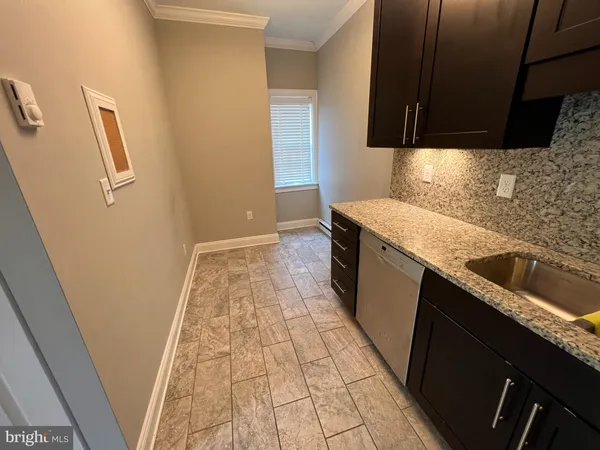 $1,700 | 15 South Braddock Street, Winchester, VA 22601