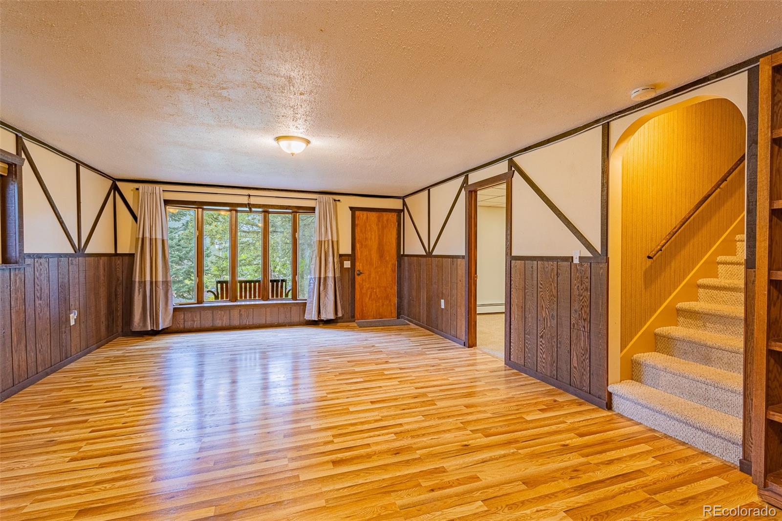 98 Button Rock Road Lyons, CO 80540 - Photo 17 of 40 a view of an entryway