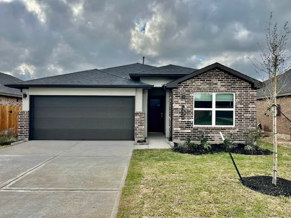 $2,375 | 5026 Pne Hvn Lane, Fresno, TX 77545