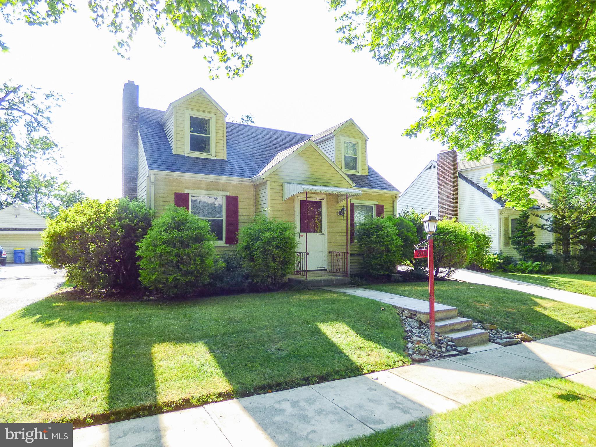 206 Lyndhurst Road York, PA 17402 - Photo 1 of 42 Gallery Image 1