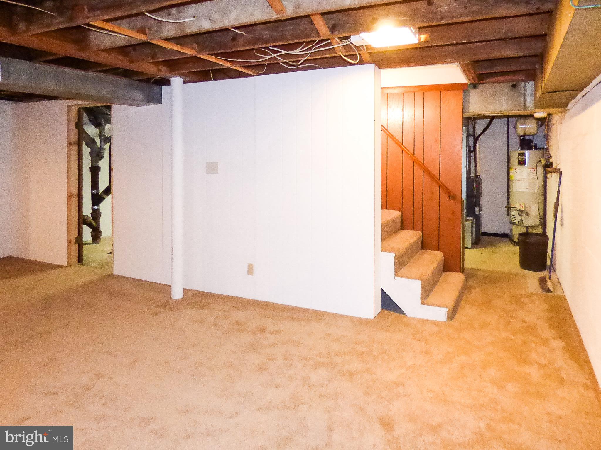 206 Lyndhurst Road York, PA 17402 - Photo 34 of 42 Gallery Image 34