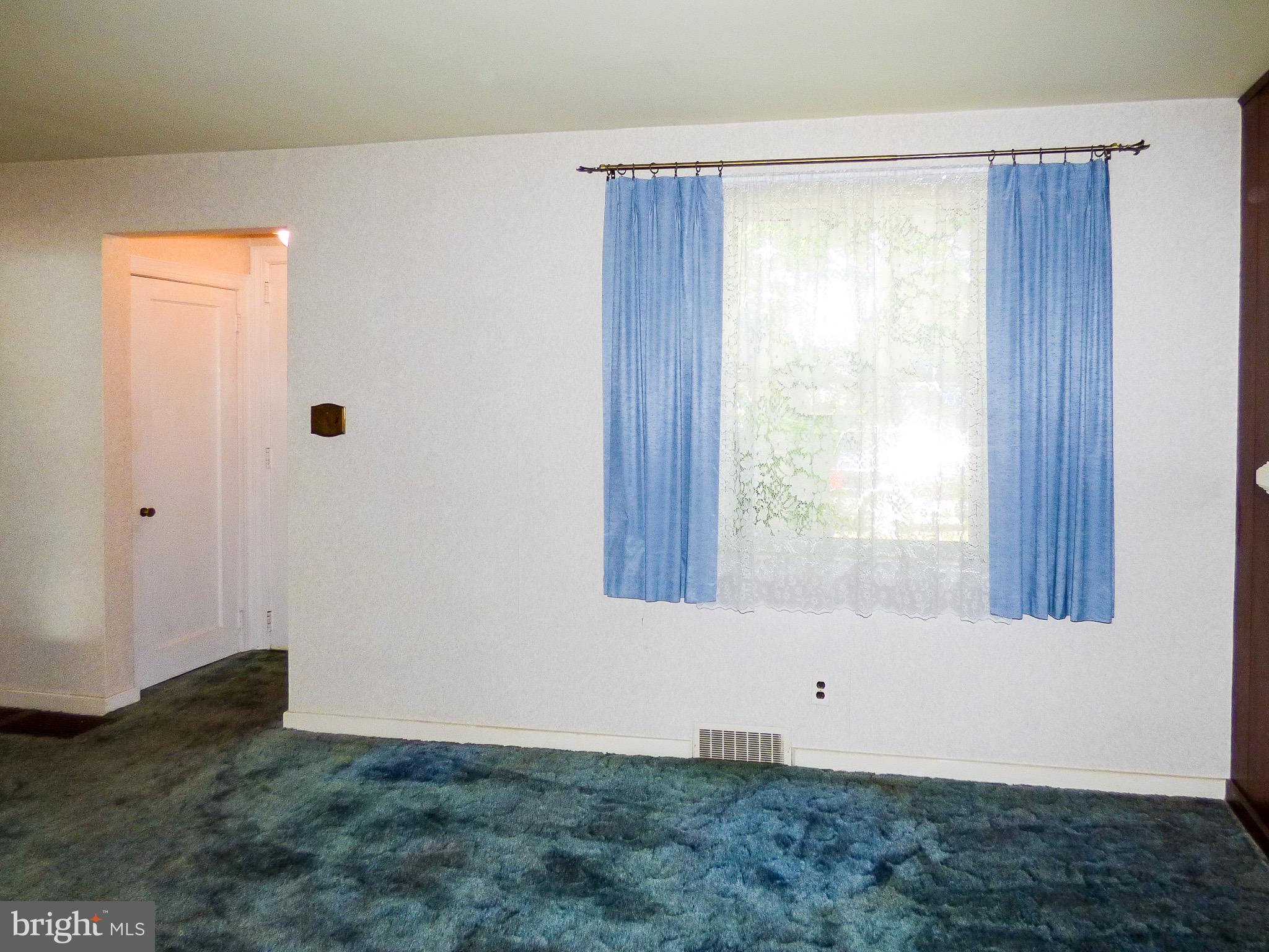 206 Lyndhurst Road York, PA 17402 - Photo 7 of 42 Gallery Image 7