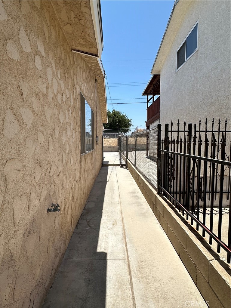 1624 Forane Street Barstow, CA 92311 - Photo 27 of 30 a view of balcony with couch