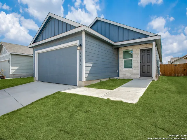 $1,695 | 2902 Gustavo Drive, Converse, TX 78109
