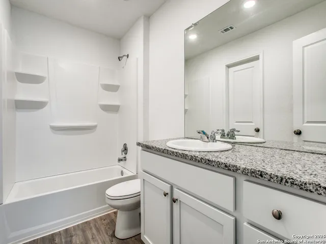 $1,695 | 2902 Gustavo Drive, Converse, TX 78109